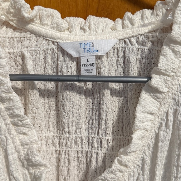 Cream Ruffle Blouse, new - Picture 4 of 4